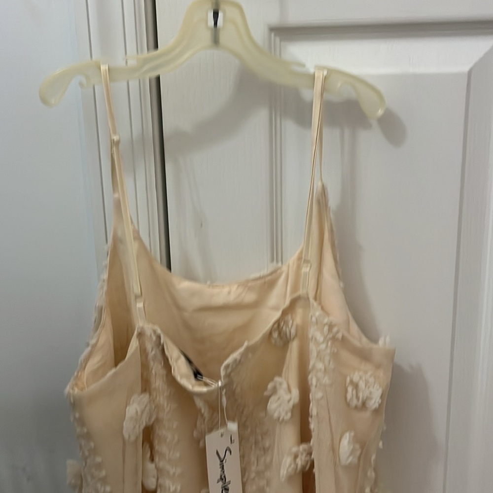 NWT DRESS - Picture 3 of 5